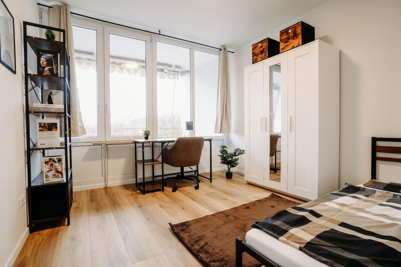 Pronájem bytu 14 m², Grimmeisenstraße 14, München -Bogenhausen, Bavorsko Pronájem bytu 14 m², Grimmeisenstraße 14, München -Bogenhausen, Bavorsko