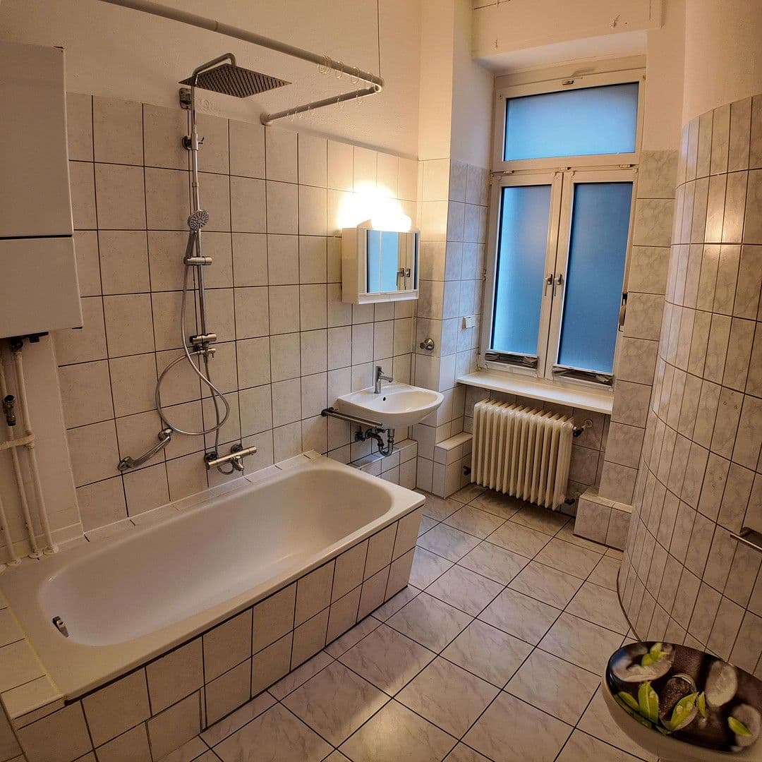 Pronájem bytu 2+1 70 m², Am Schloßpark 93, Wiesbaden, Hessen Pronájem bytu 2+1 70 m², Am Schloßpark 93, Wiesbaden, Hessen