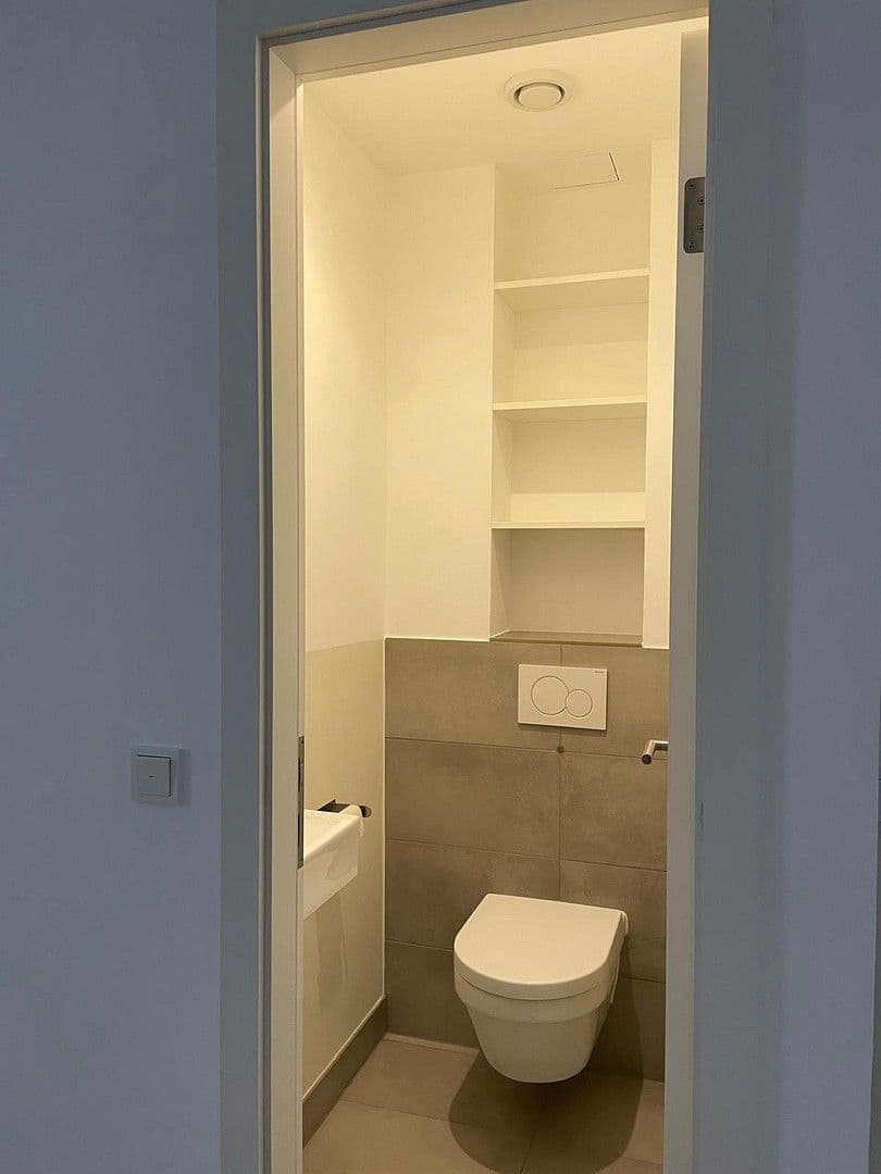 Pronájem bytu 2+1 52 m², Frankfurt, Hessen Pronájem bytu 2+1 52 m², Frankfurt, Hessen