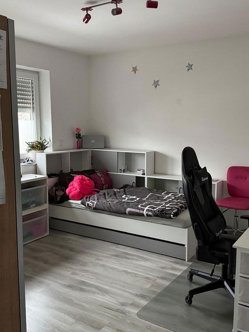 Prodej bytu 3+1 86 m², Bellheim, Porýní-Falc Prodej bytu 3+1 86 m², Bellheim, Porýní-Falc