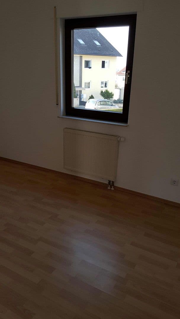 Prodej domu 200 m², pozemek 299 m², Karben, Hessen Prodej domu 200 m², pozemek 299 m², Karben, Hessen