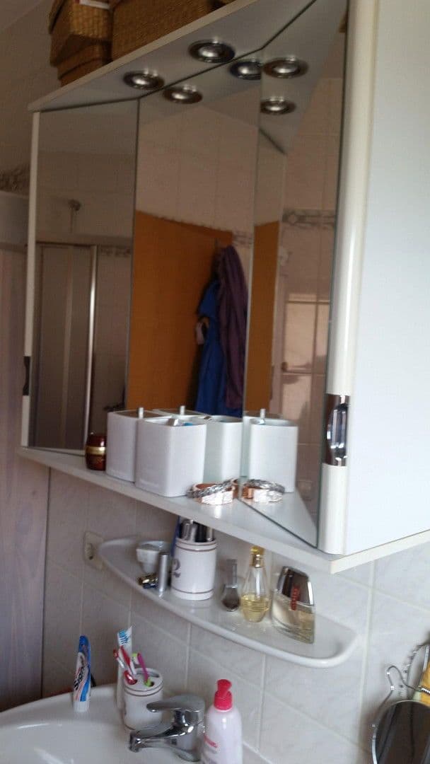 Prodej domu 200 m², pozemek 299 m², Karben, Hessen Prodej domu 200 m², pozemek 299 m², Karben, Hessen