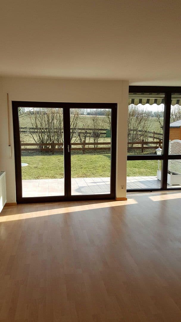 Prodej domu 200 m², pozemek 299 m², Karben, Hessen Prodej domu 200 m², pozemek 299 m², Karben, Hessen