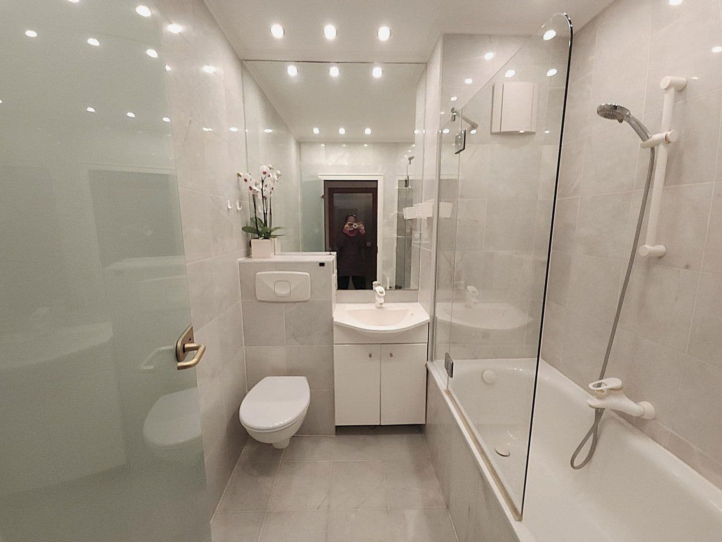 Prodej bytu 1+1 44 m², Berlin, Berlín Prodej bytu 1+1 44 m², Berlin, Berlín