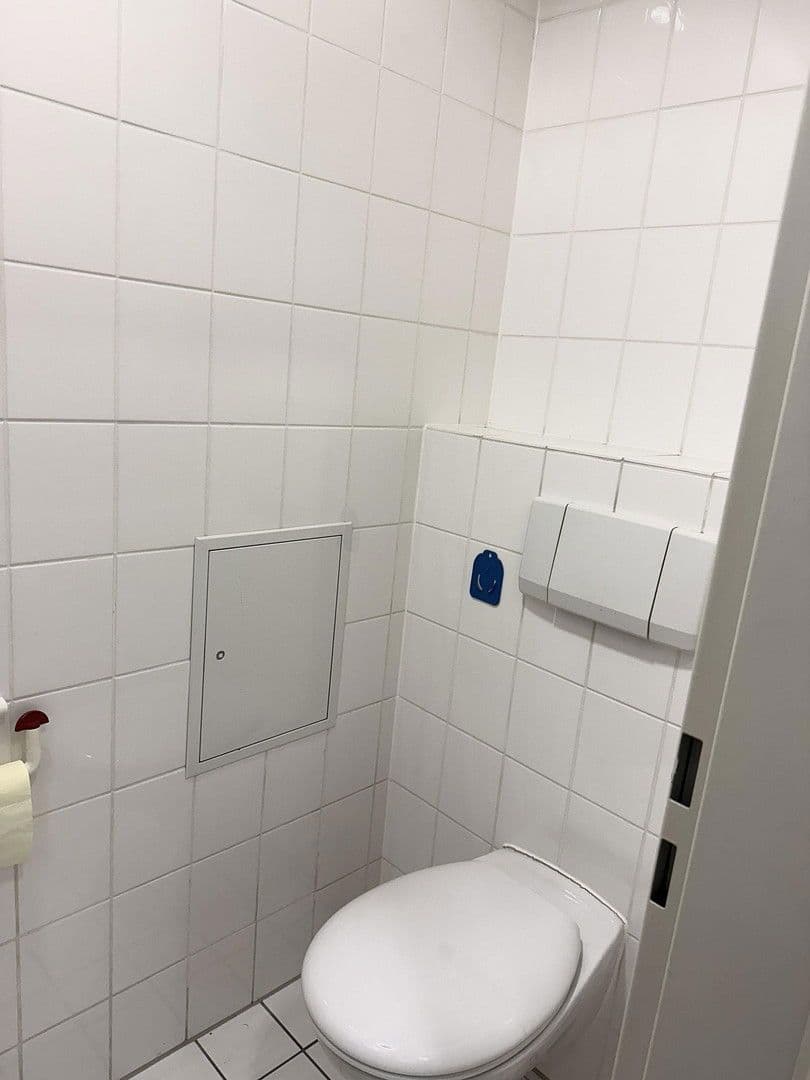 Pronájem kanceláře 85 m², Lübecker Straße 25-27, Schwerin - Altstadt, Mecklenburg-Vorpommern Pronájem kanceláře 85 m², Lübecker Straße 25-27, Schwerin - Altstadt, Mecklenburg-Vorpommern