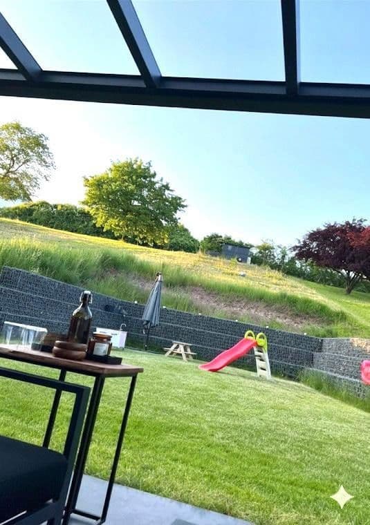 Prodej domu 194 m², pozemek 730 m², Weinstr. 47/1, Oberderdingen, Bádensko-Württembersko Prodej domu 194 m², pozemek 730 m², Weinstr. 47/1, Oberderdingen, Bádensko-Württembersko