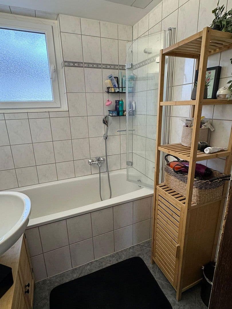 Pronájem bytu 3+1 77 m², Bad Pyrmont, Dolní Sasko Pronájem bytu 3+1 77 m², Bad Pyrmont, Dolní Sasko