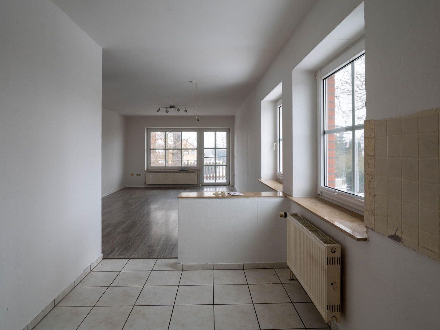 Pronájem bytu 4+1 90 m², Grasseler Straße 90, Braunschweig, Dolní Sasko Pronájem bytu 4+1 90 m², Grasseler Straße 90, Braunschweig, Dolní Sasko