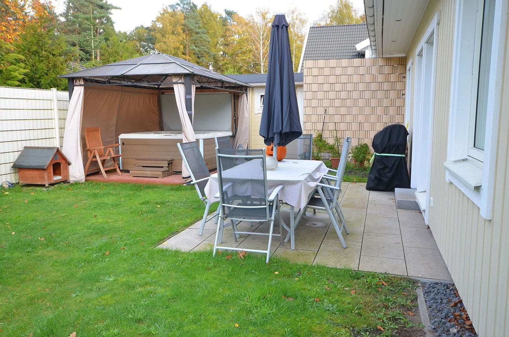 Pronájem domu 142 m², pozemek 511 m², Seppenser Mühlenweg 113B, Buchholz in der Nordheide, Dolní Sasko Pronájem domu 142 m², pozemek 511 m², Seppenser Mühlenweg 113B, Buchholz in der Nordheide, Dolní Sasko