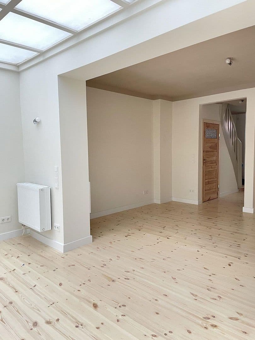 Prodej domu 120 m², pozemek 165 m², Berlin, Berlín Prodej domu 120 m², pozemek 165 m², Berlin, Berlín