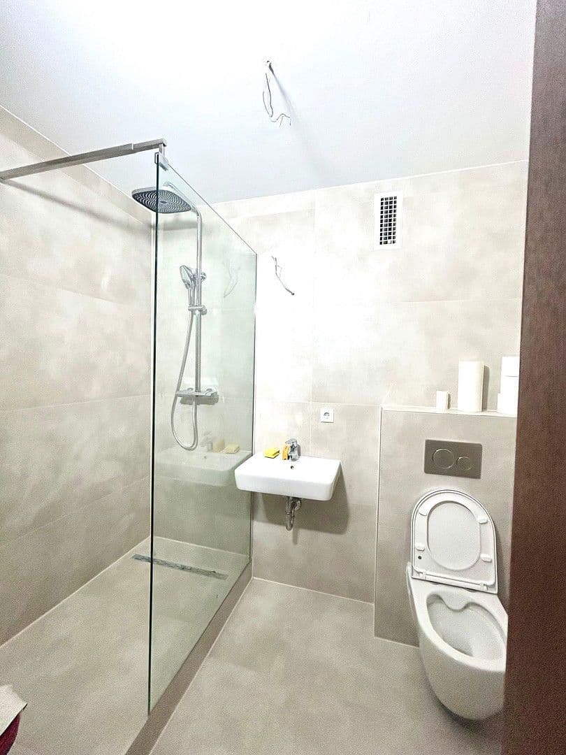 Pronájem bytu 1+1 50 m², Friedrich-Bassemir-Str.5, Ludwigshafen, Porýní-Falc Pronájem bytu 1+1 50 m², Friedrich-Bassemir-Str.5, Ludwigshafen, Porýní-Falc