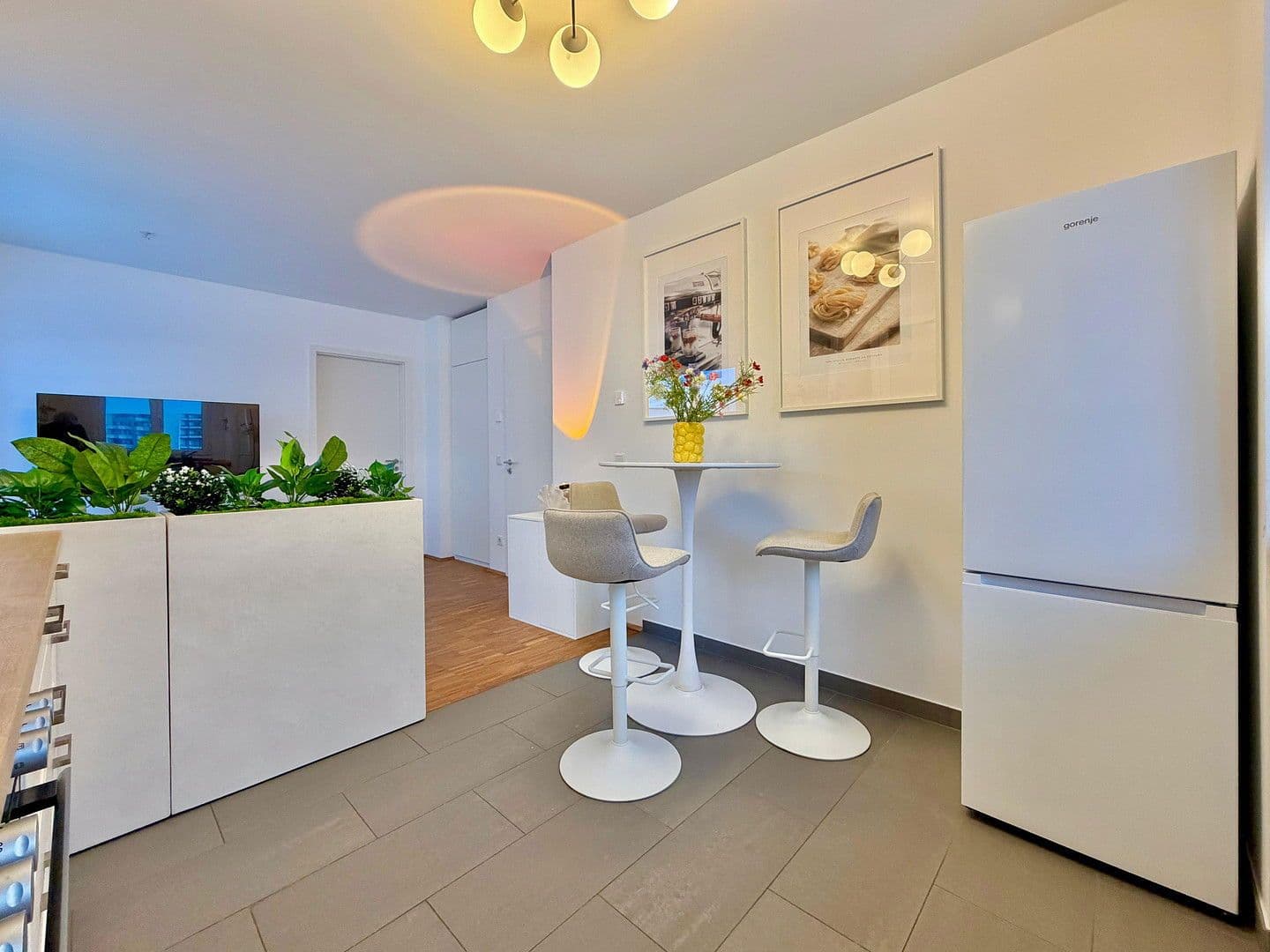 Pronájem bytu 1+1 36 m², Fitzmauricestr. 25, Köln, Severní Porýní-Vestfálsko Pronájem bytu 1+1 36 m², Fitzmauricestr. 25, Köln, Severní Porýní-Vestfálsko