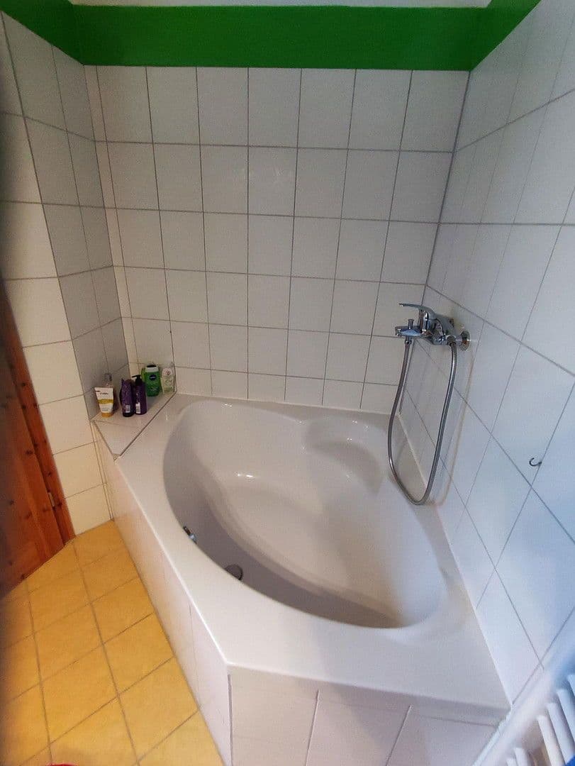 Prodej domu 147 m², pozemek 410 m², Fliederweg 8, Solingen, Severní Porýní-Vestfálsko Prodej domu 147 m², pozemek 410 m², Fliederweg 8, Solingen, Severní Porýní-Vestfálsko