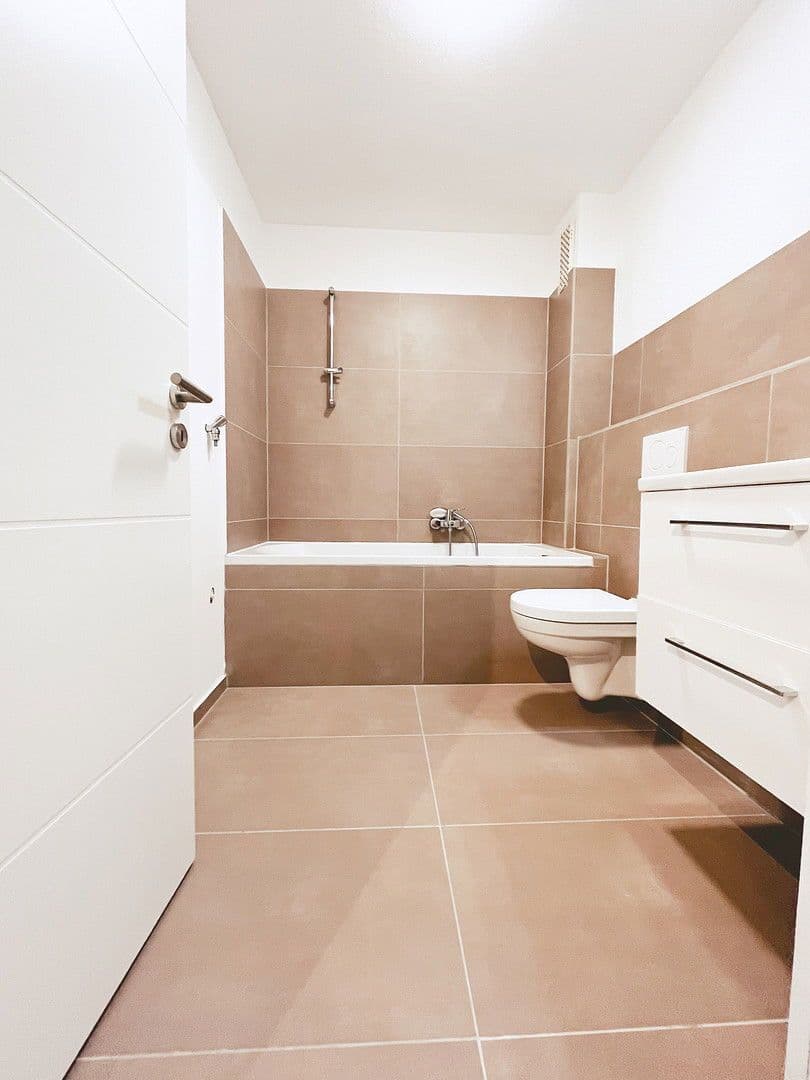 Prodej bytu 2+1 70 m², Köln, Severní Porýní-Vestfálsko Prodej bytu 2+1 70 m², Köln, Severní Porýní-Vestfálsko