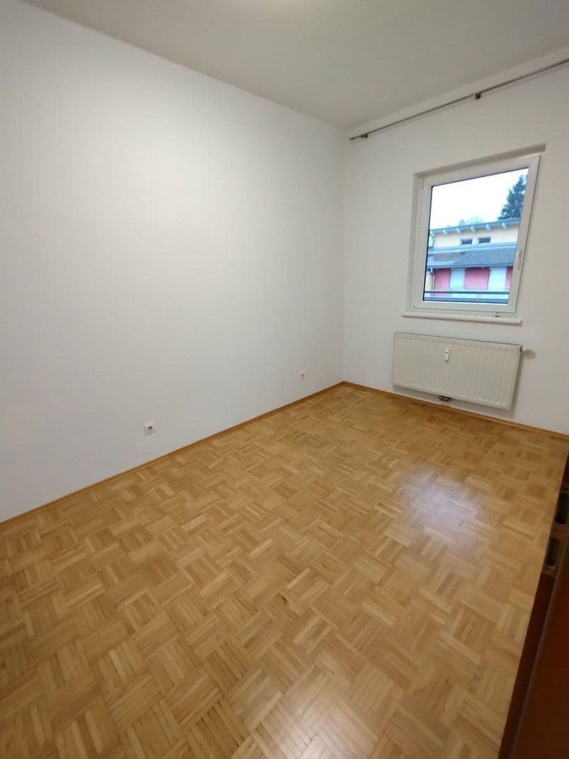 Pronájem bytu 3+1 47 m², Graz, Štýrsko Pronájem bytu 3+1 47 m², Graz, Štýrsko
