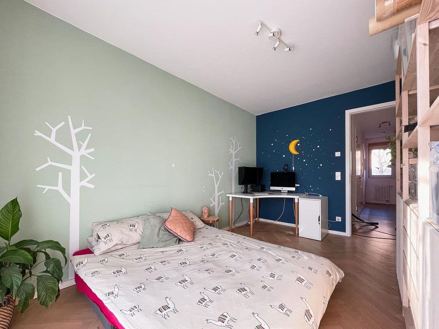 Prodej bytu 4+1 123 m², Berlin - Tempelhof, Berlín Prodej bytu 4+1 123 m², Berlin - Tempelhof, Berlín