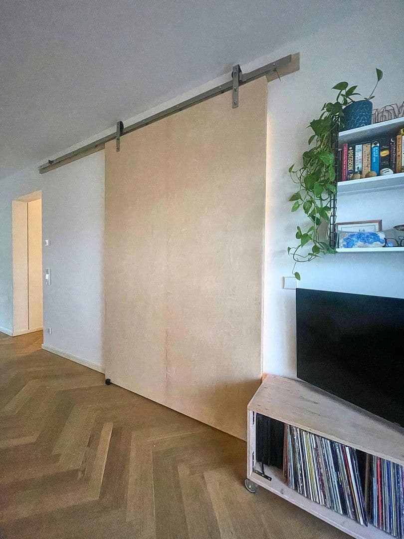 Prodej bytu 4+1 123 m², Berlin - Tempelhof, Berlín Prodej bytu 4+1 123 m², Berlin - Tempelhof, Berlín