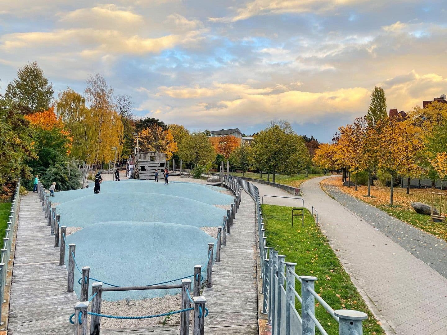 Prodej bytu 4+1 123 m², Berlin - Tempelhof, Berlín Prodej bytu 4+1 123 m², Berlin - Tempelhof, Berlín