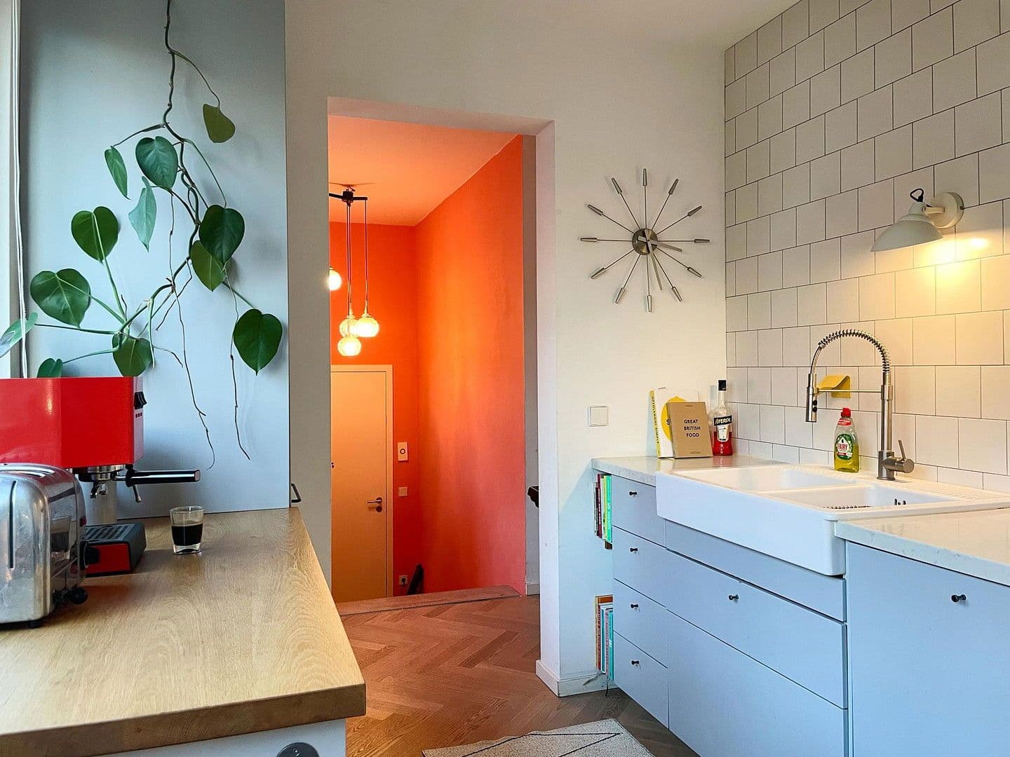 Prodej bytu 4+1 123 m², Berlin - Tempelhof, Berlín Prodej bytu 4+1 123 m², Berlin - Tempelhof, Berlín