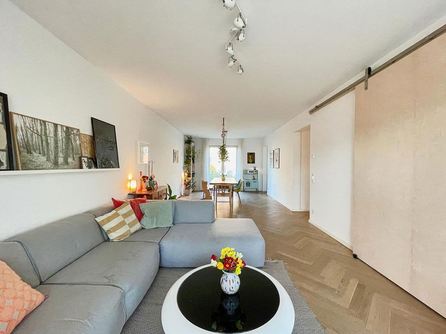 Prodej bytu 4+1 123 m², Berlin - Tempelhof, Berlín Prodej bytu 4+1 123 m², Berlin - Tempelhof, Berlín