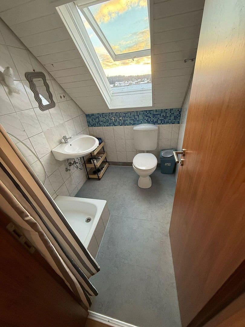 Pronájem bytu 2+1 45 m², Hohenfelser Str. 6, Mühlingen, Bádensko-Württembersko Pronájem bytu 2+1 45 m², Hohenfelser Str. 6, Mühlingen, Bádensko-Württembersko