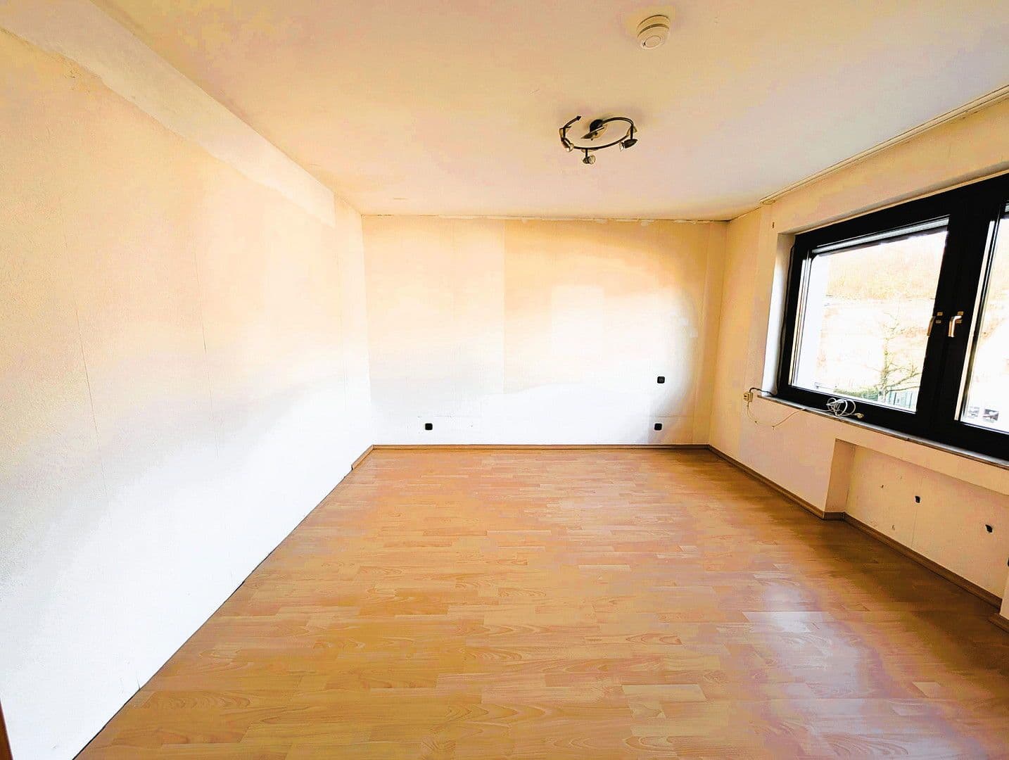 Prodej bytu 3+1 95 m², Mülheim an der Ruhr, Severní Porýní-Vestfálsko Prodej bytu 3+1 95 m², Mülheim an der Ruhr, Severní Porýní-Vestfálsko