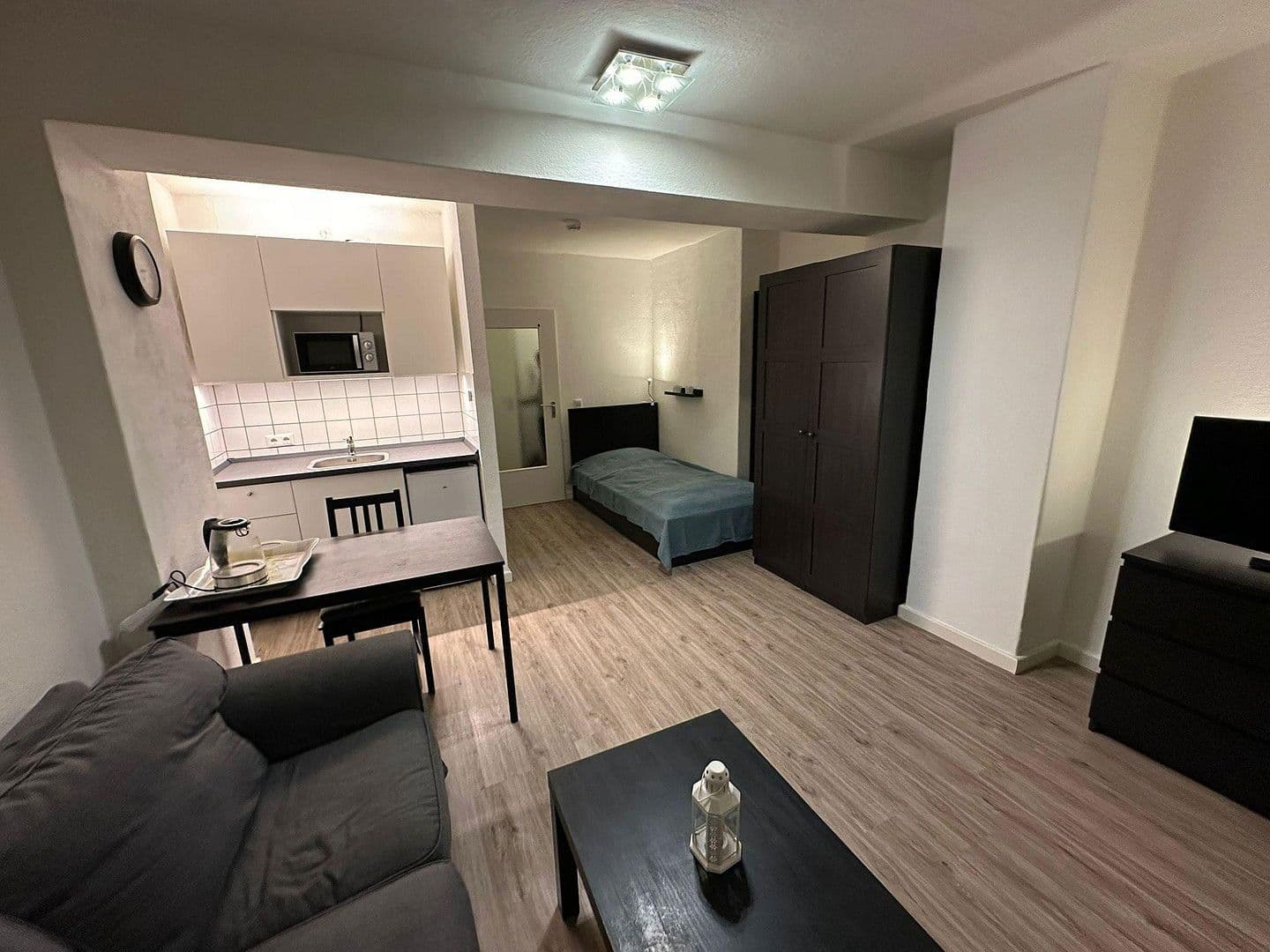 Pronájem bytu 1+1 27 m², Hamburg, Hamburg Pronájem bytu 1+1 27 m², Hamburg, Hamburg