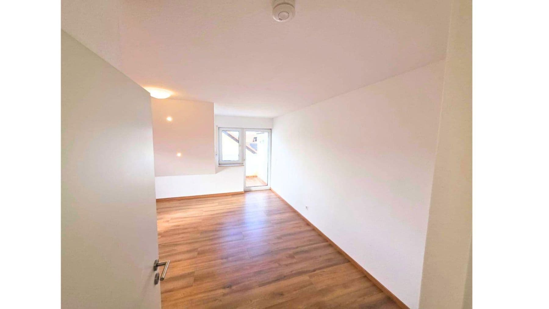 Prodej bytu 3+1 66 m², Sudetenstr. 1, Offenbach an der Queich, Porýní-Falc Prodej bytu 3+1 66 m², Sudetenstr. 1, Offenbach an der Queich, Porýní-Falc