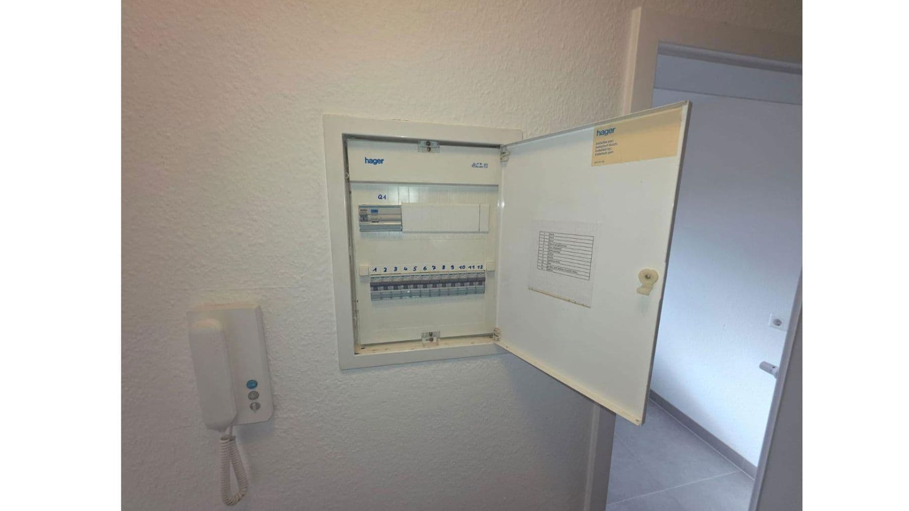 Prodej bytu 3+1 66 m², Sudetenstr. 1, Offenbach an der Queich, Porýní-Falc Prodej bytu 3+1 66 m², Sudetenstr. 1, Offenbach an der Queich, Porýní-Falc