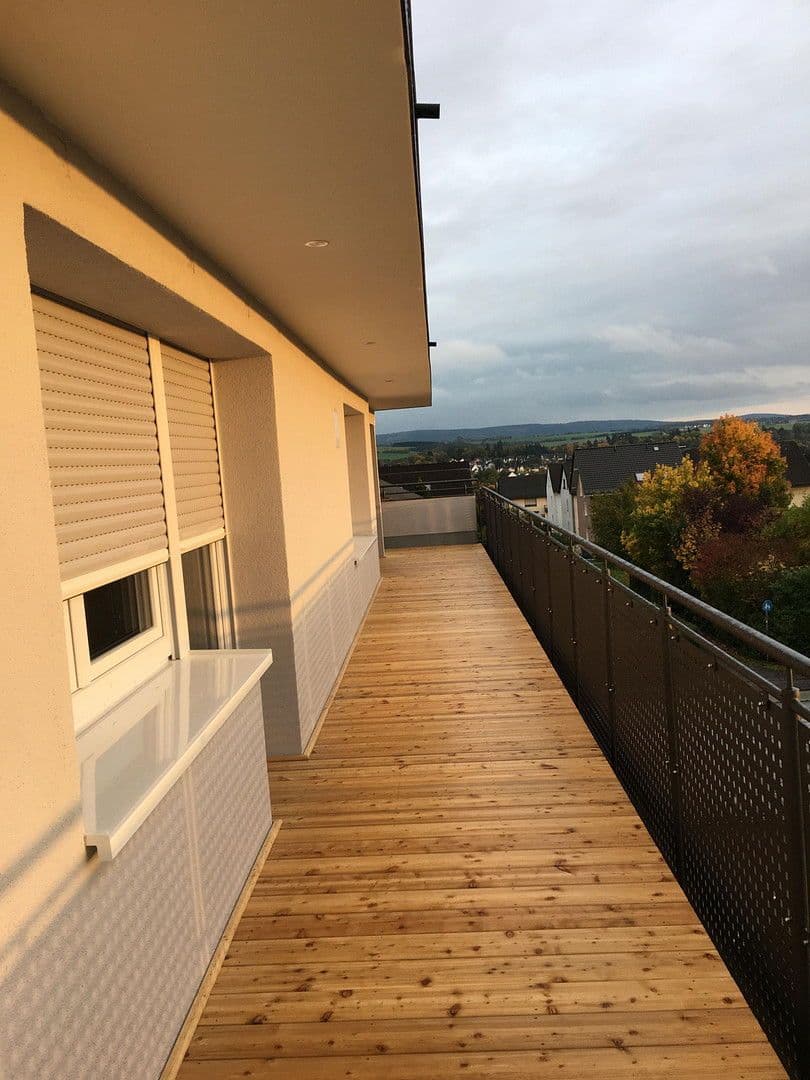 Pronájem bytu 5+1 152 m², Simmern/Hunsrück, Porýní-Falc Pronájem bytu 5+1 152 m², Simmern/Hunsrück, Porýní-Falc