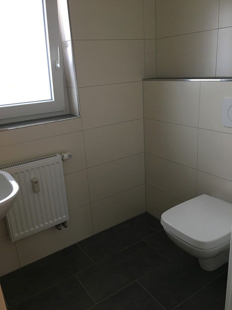 Pronájem bytu 5+1 152 m², Simmern/Hunsrück, Porýní-Falc Pronájem bytu 5+1 152 m², Simmern/Hunsrück, Porýní-Falc