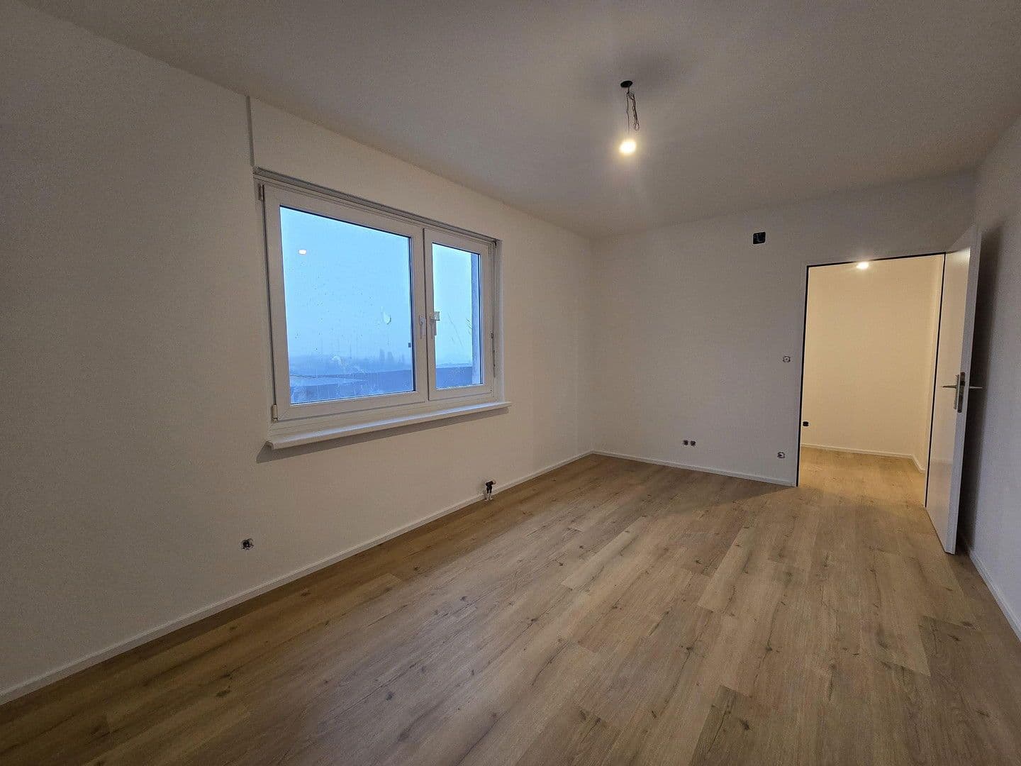 Pronájem bytu 4+1 113 m², Waidhausenstraße 45, Wien, Wien Pronájem bytu 4+1 113 m², Waidhausenstraße 45, Wien, Wien