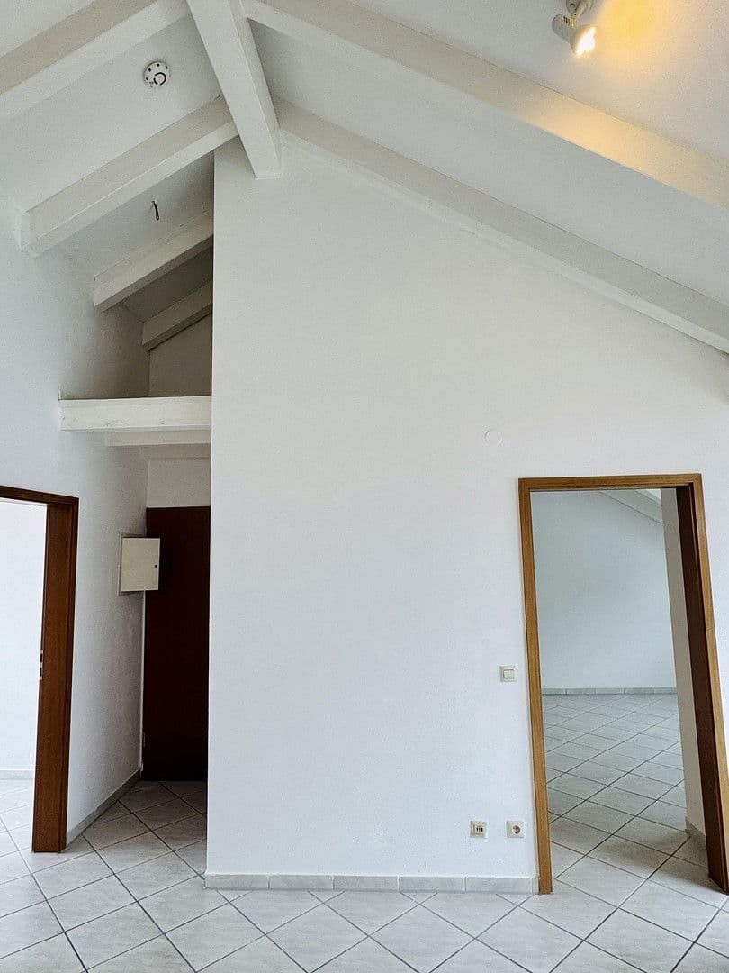 Pronájem bytu 3+1 58 m², Landhausstraße 4, Böblingen, Bádensko-Württembersko Pronájem bytu 3+1 58 m², Landhausstraße 4, Böblingen, Bádensko-Württembersko