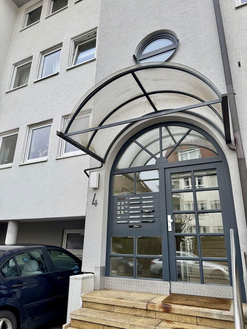 Pronájem bytu 3+1 58 m², Landhausstraße 4, Böblingen, Bádensko-Württembersko Pronájem bytu 3+1 58 m², Landhausstraße 4, Böblingen, Bádensko-Württembersko