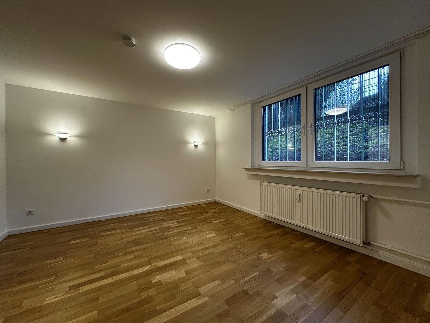 Pronájem bytu 2+1 50 m², Pestalozzistraße 44, Köln, Severní Porýní-Vestfálsko Pronájem bytu 2+1 50 m², Pestalozzistraße 44, Köln, Severní Porýní-Vestfálsko