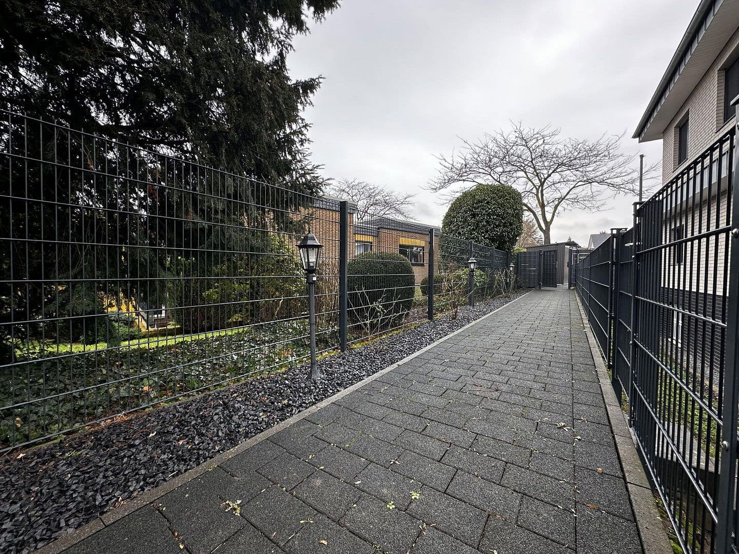 Pronájem bytu 2+1 50 m², Pestalozzistraße 44, Köln, Severní Porýní-Vestfálsko Pronájem bytu 2+1 50 m², Pestalozzistraße 44, Köln, Severní Porýní-Vestfálsko