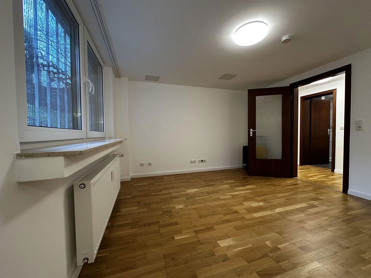 Pronájem bytu 2+1 50 m², Pestalozzistraße 44, Köln, Severní Porýní-Vestfálsko Pronájem bytu 2+1 50 m², Pestalozzistraße 44, Köln, Severní Porýní-Vestfálsko