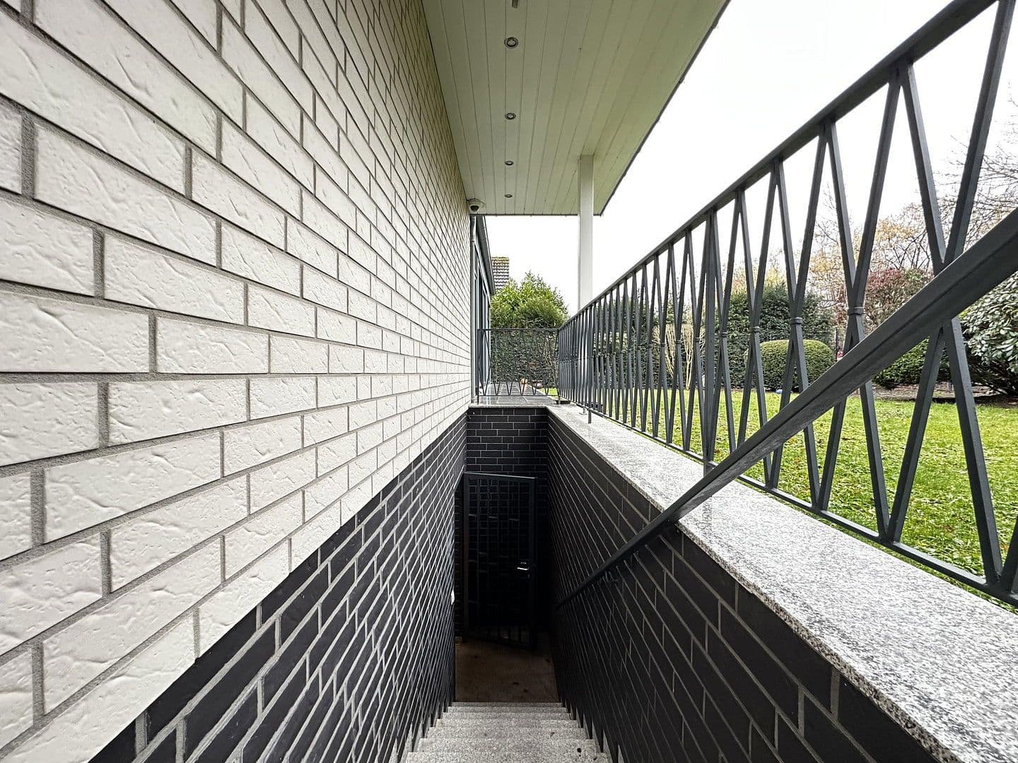 Pronájem bytu 2+1 50 m², Pestalozzistraße 44, Köln, Severní Porýní-Vestfálsko Pronájem bytu 2+1 50 m², Pestalozzistraße 44, Köln, Severní Porýní-Vestfálsko