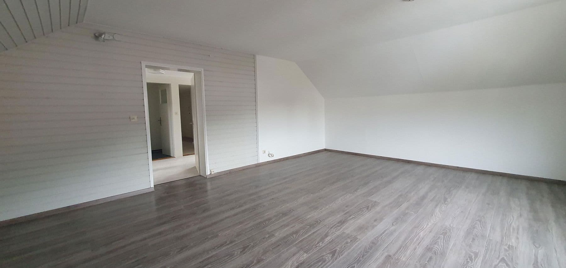 Pronájem bytu 2+kk 69 m², Schlichtestraße 32, Burladingen, Bádensko-Württembersko Pronájem bytu 2+kk 69 m², Schlichtestraße 32, Burladingen, Bádensko-Württembersko