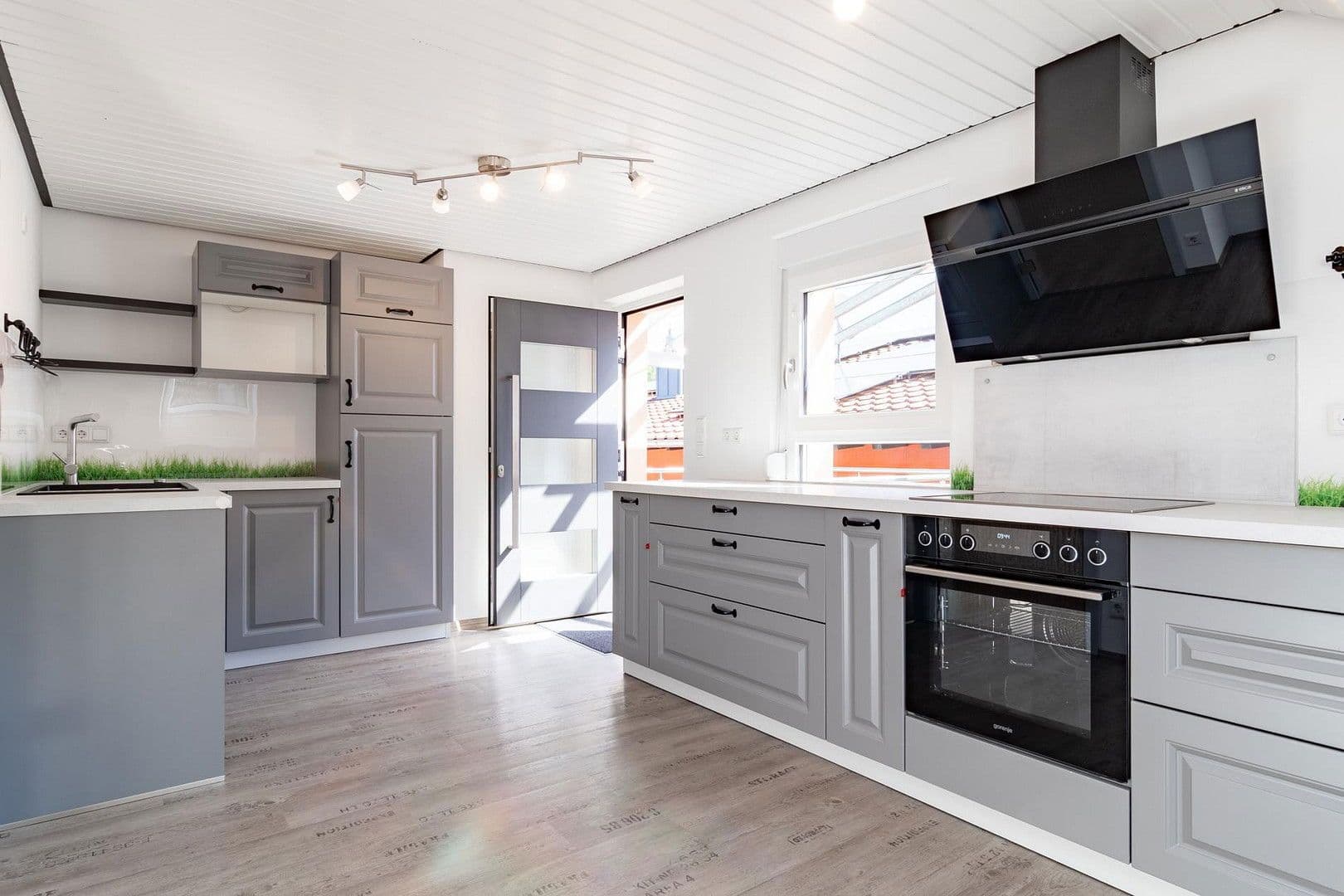 Pronájem bytu 4+1 88 m², Altenstrasse 70, Annweiler am Trifels, Porýní-Falc Pronájem bytu 4+1 88 m², Altenstrasse 70, Annweiler am Trifels, Porýní-Falc