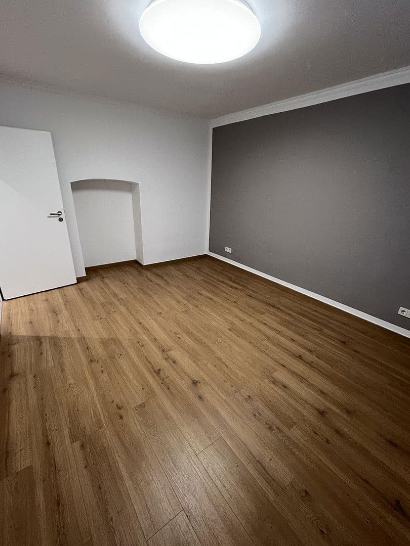 Pronájem bytu 2+1 50 m², Kleverstraße 64, Düsseldorf, Severní Porýní-Vestfálsko Pronájem bytu 2+1 50 m², Kleverstraße 64, Düsseldorf, Severní Porýní-Vestfálsko