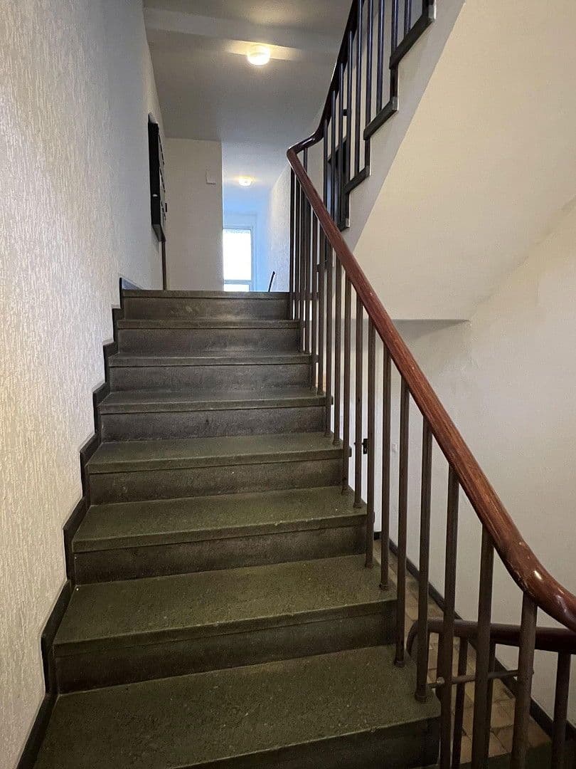 Pronájem bytu 2+1 50 m², Kleverstraße 64, Düsseldorf, Severní Porýní-Vestfálsko Pronájem bytu 2+1 50 m², Kleverstraße 64, Düsseldorf, Severní Porýní-Vestfálsko