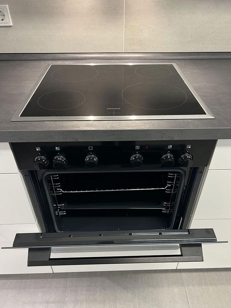 Pronájem bytu 2+1 50 m², Kleverstraße 64, Düsseldorf, Severní Porýní-Vestfálsko Pronájem bytu 2+1 50 m², Kleverstraße 64, Düsseldorf, Severní Porýní-Vestfálsko