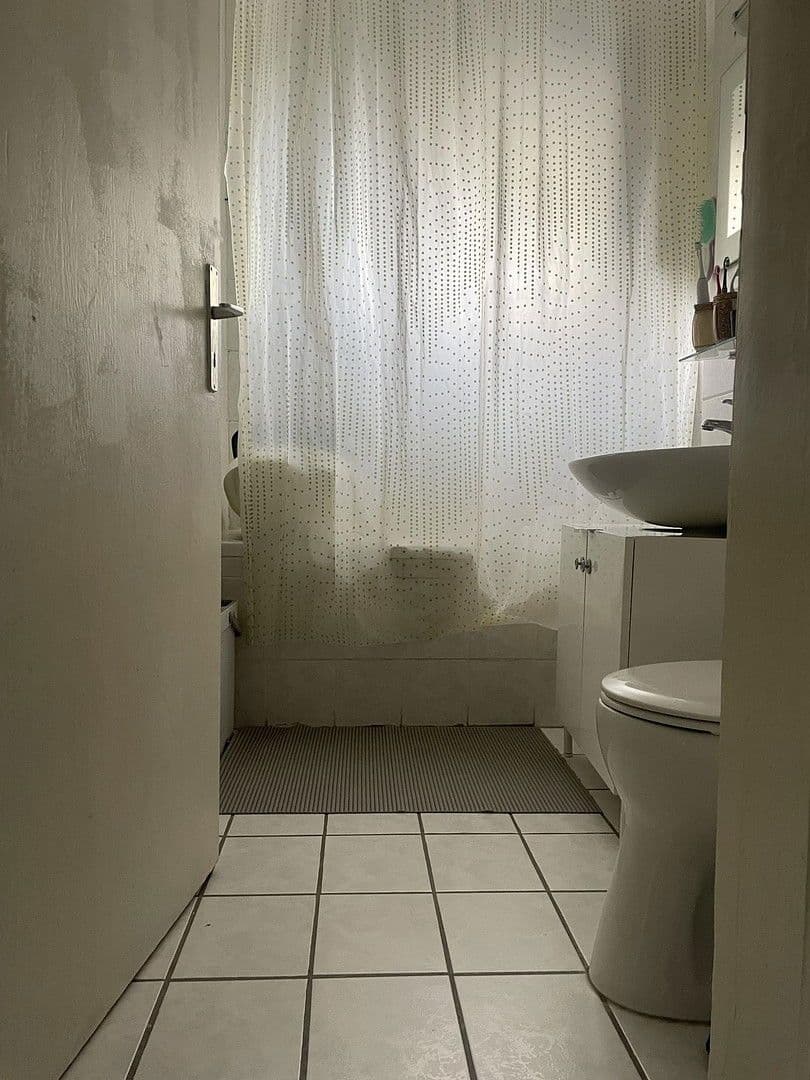 Pronájem bytu 3+1 58 m², Rommerskircherstr X, Köln, Severní Porýní-Vestfálsko Pronájem bytu 3+1 58 m², Rommerskircherstr X, Köln, Severní Porýní-Vestfálsko