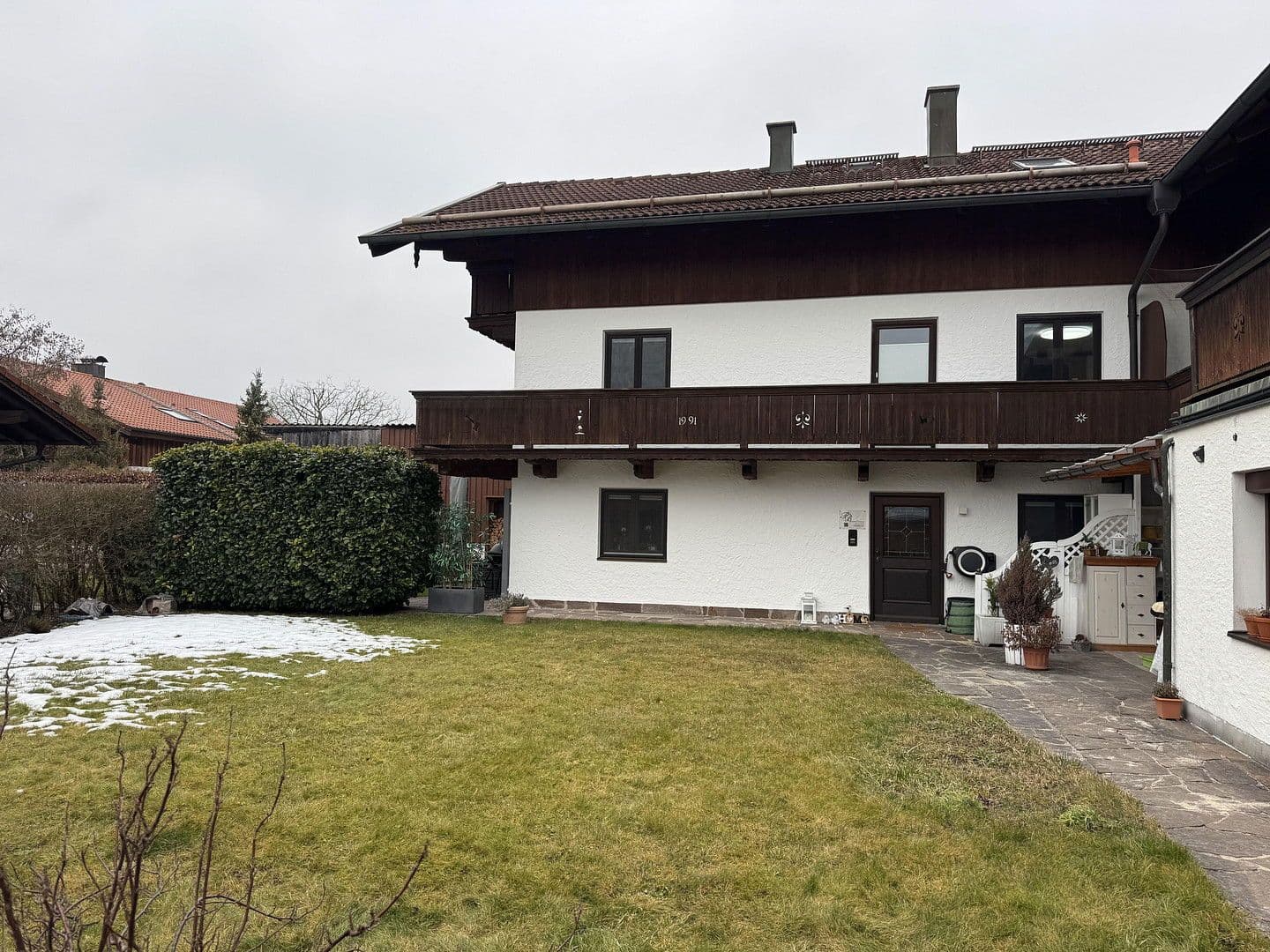 Prodej bytu 4+1 145 m², Aiblingerstraße 6, Bruckmühl, Bavorsko Prodej bytu 4+1 145 m², Aiblingerstraße 6, Bruckmühl, Bavorsko