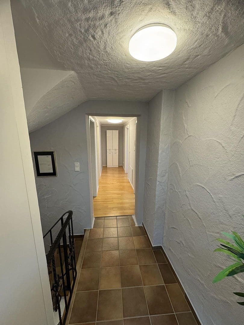 Prodej bytu 4+1 145 m², Aiblingerstraße 6, Bruckmühl, Bavorsko Prodej bytu 4+1 145 m², Aiblingerstraße 6, Bruckmühl, Bavorsko