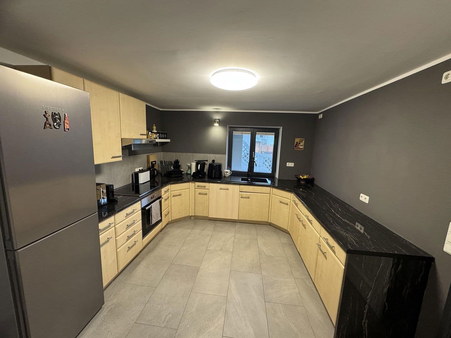 Prodej bytu 4+1 145 m², Aiblingerstraße 6, Bruckmühl, Bavorsko Prodej bytu 4+1 145 m², Aiblingerstraße 6, Bruckmühl, Bavorsko