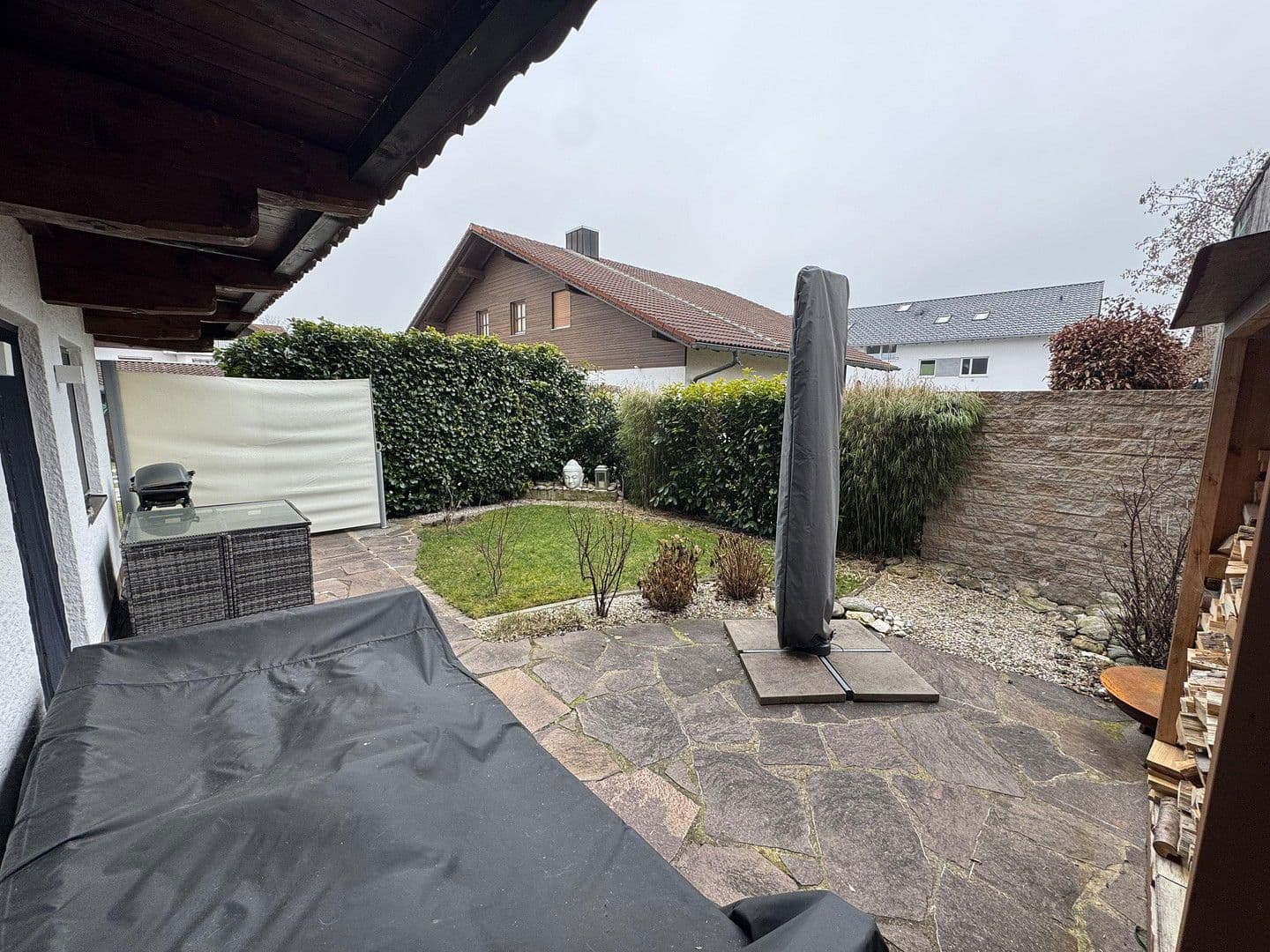 Prodej bytu 4+1 145 m², Aiblingerstraße 6, Bruckmühl, Bavorsko Prodej bytu 4+1 145 m², Aiblingerstraße 6, Bruckmühl, Bavorsko