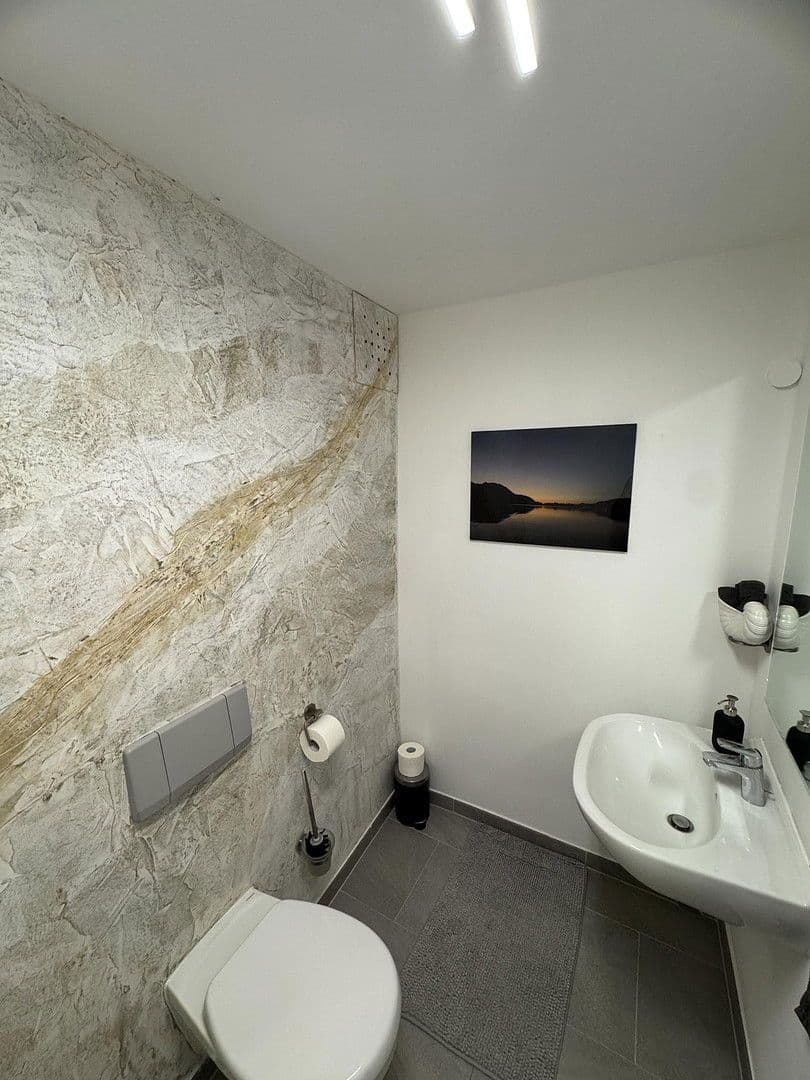 Prodej bytu 4+1 145 m², Aiblingerstraße 6, Bruckmühl, Bavorsko Prodej bytu 4+1 145 m², Aiblingerstraße 6, Bruckmühl, Bavorsko