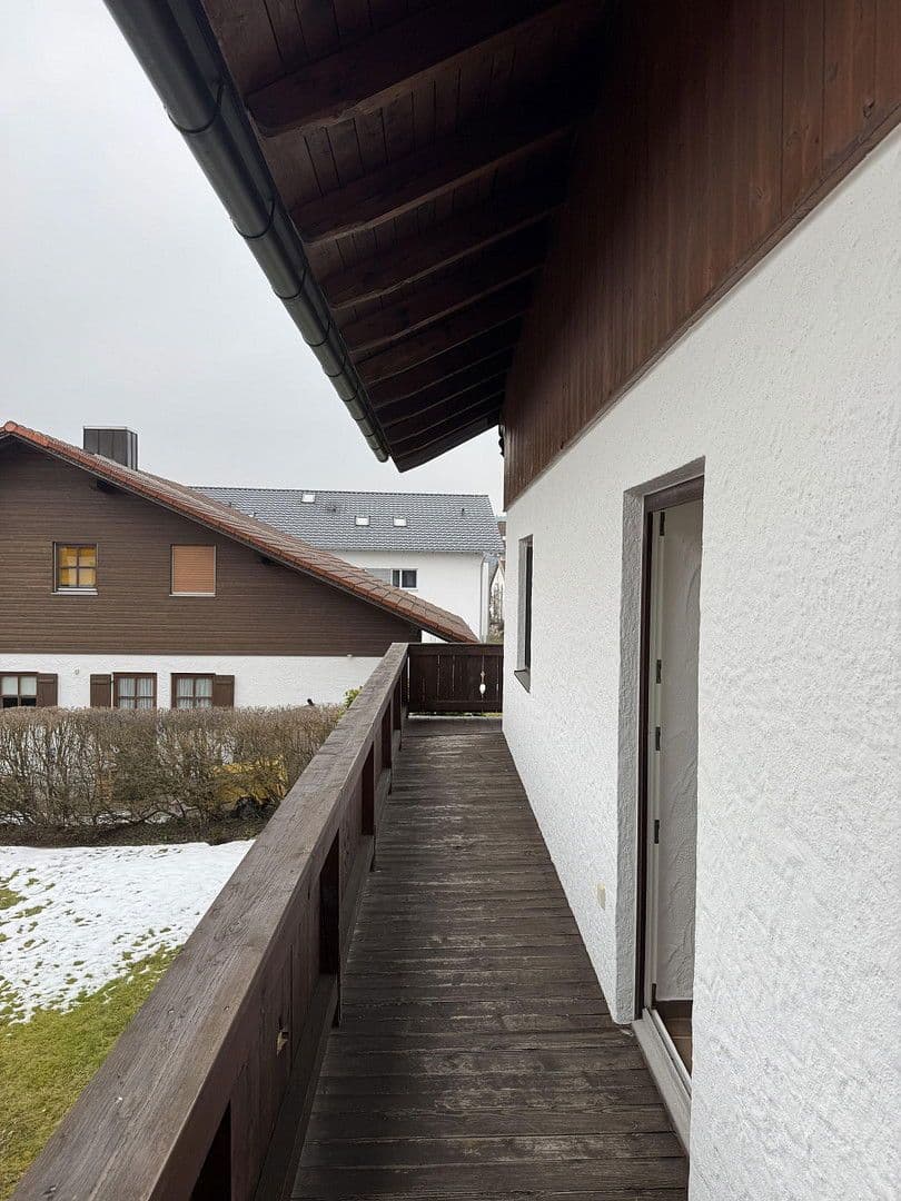 Prodej bytu 4+1 145 m², Aiblingerstraße 6, Bruckmühl, Bavorsko Prodej bytu 4+1 145 m², Aiblingerstraße 6, Bruckmühl, Bavorsko